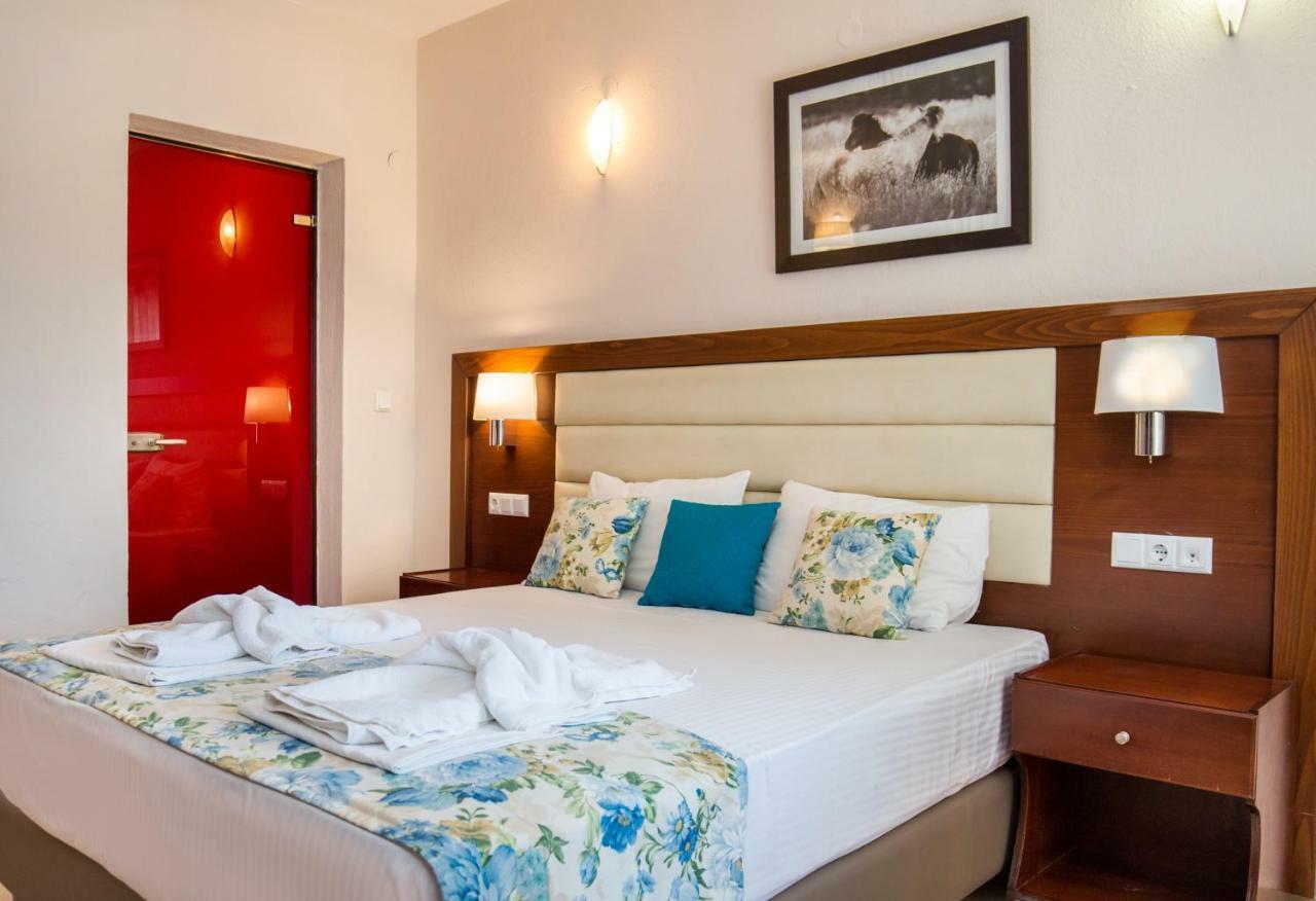 Hotel Potos Extérieur photo